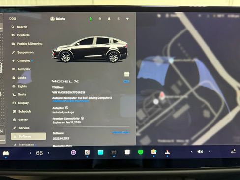 Used 2023 Tesla Model X image 23
