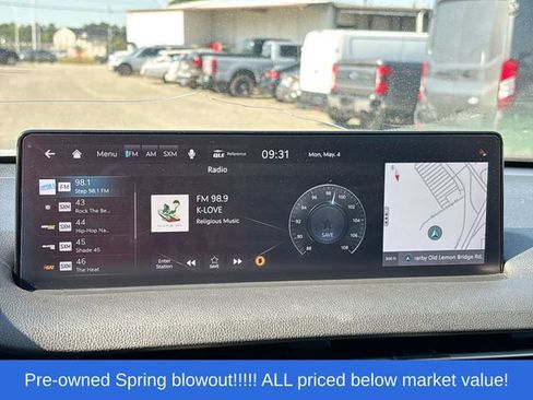 Used 2022 Genesis GV70 2.5T w/ Select Package AWD/4WD image 23