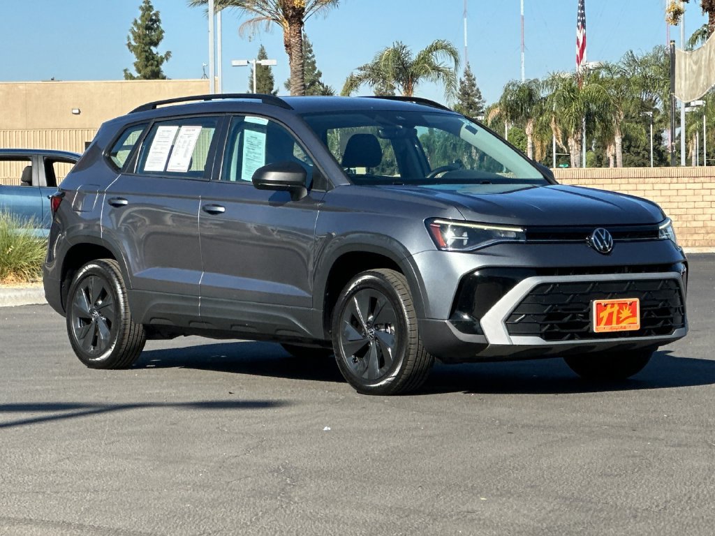 Used 2025 Volkswagen Taos S FWD image 1