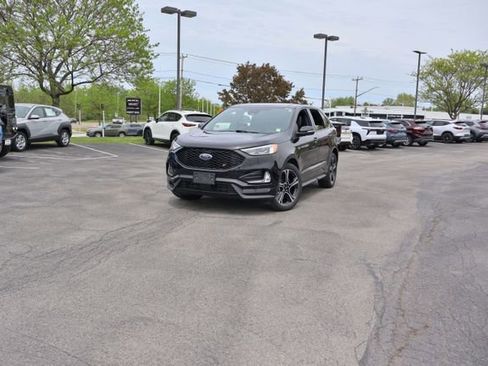 Used 2022 Ford Edge ST w/ Equipment Group 401A AWD/4WD image 2