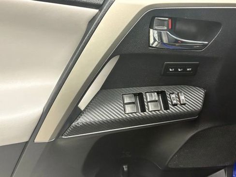 Used 2015 Toyota RAV4 Limited w/ Technology Package FWD image 12