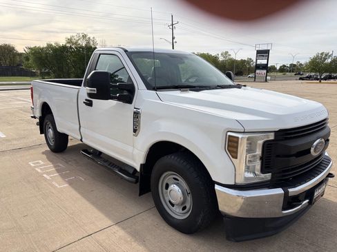 Used 2019 Ford F250 XL w/ XL Value Package image 5