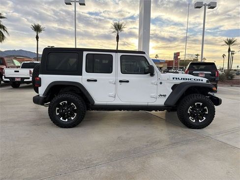 Used 2024 Jeep Wrangler Unlimited Rubicon 4xe image 4