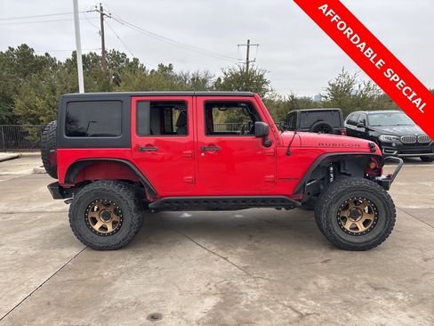 Used 2016 Jeep Wrangler Unlimited Rubicon w/ Connectivity Group image 4