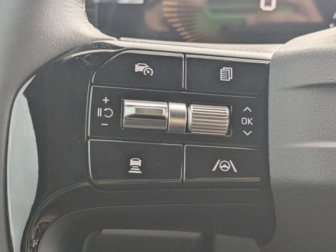 New 2027 Kia Carnival EX FWD image 27