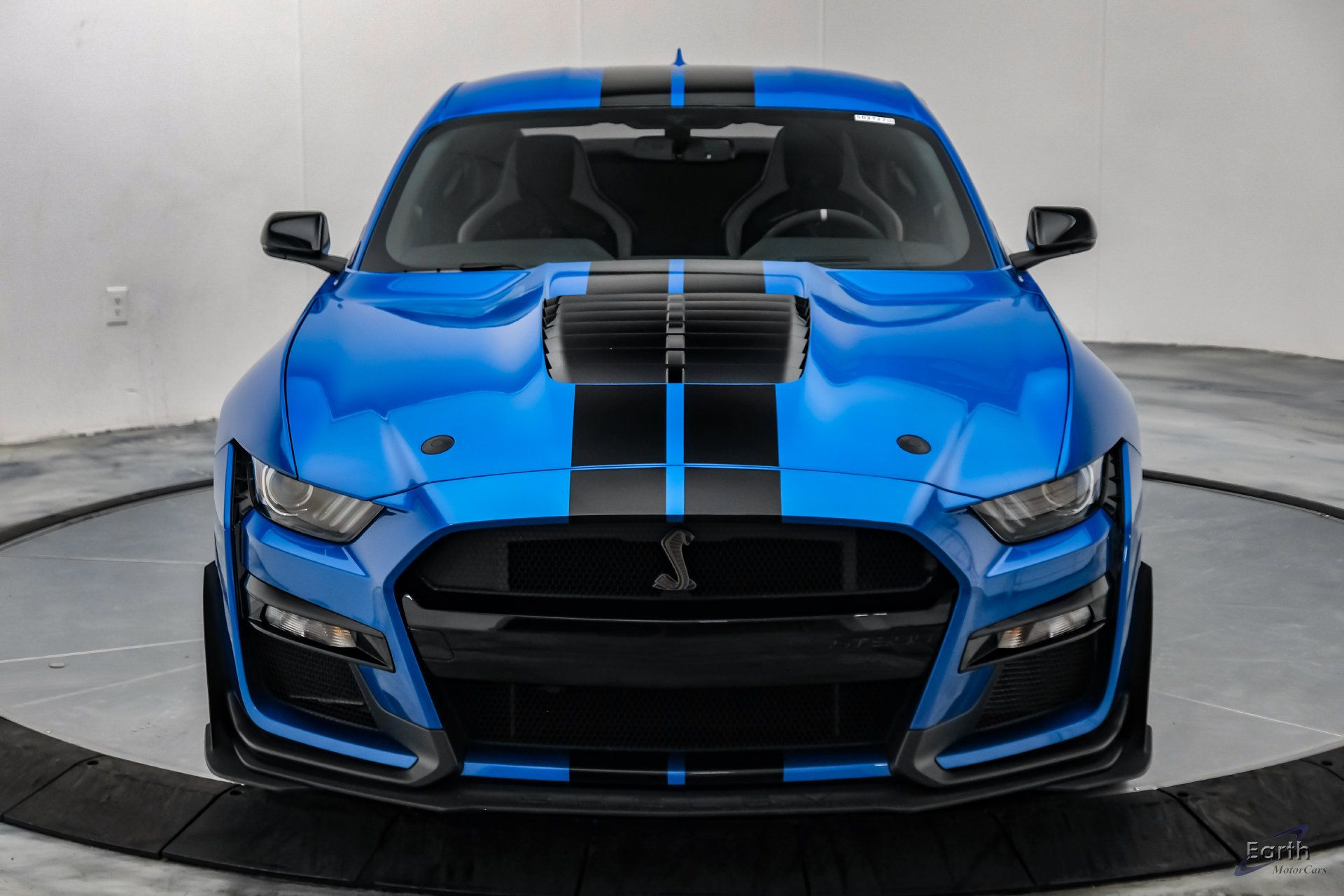 Used 2021 Ford Mustang Shelby GT500 w/ Carbon Fiber Track Pack RWD image 35