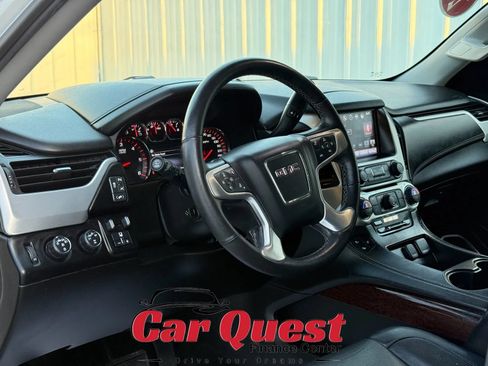 Used 2016 GMC Yukon XL SLT w/ Open Road Package AWD/4WD image 10