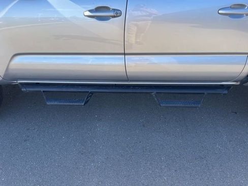 Used 2021 Toyota Tacoma SR w/ SR Convenience Package image 9