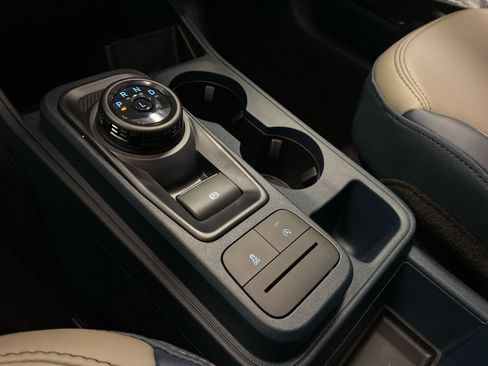 New 2026 Ford Maverick Lariat image 23