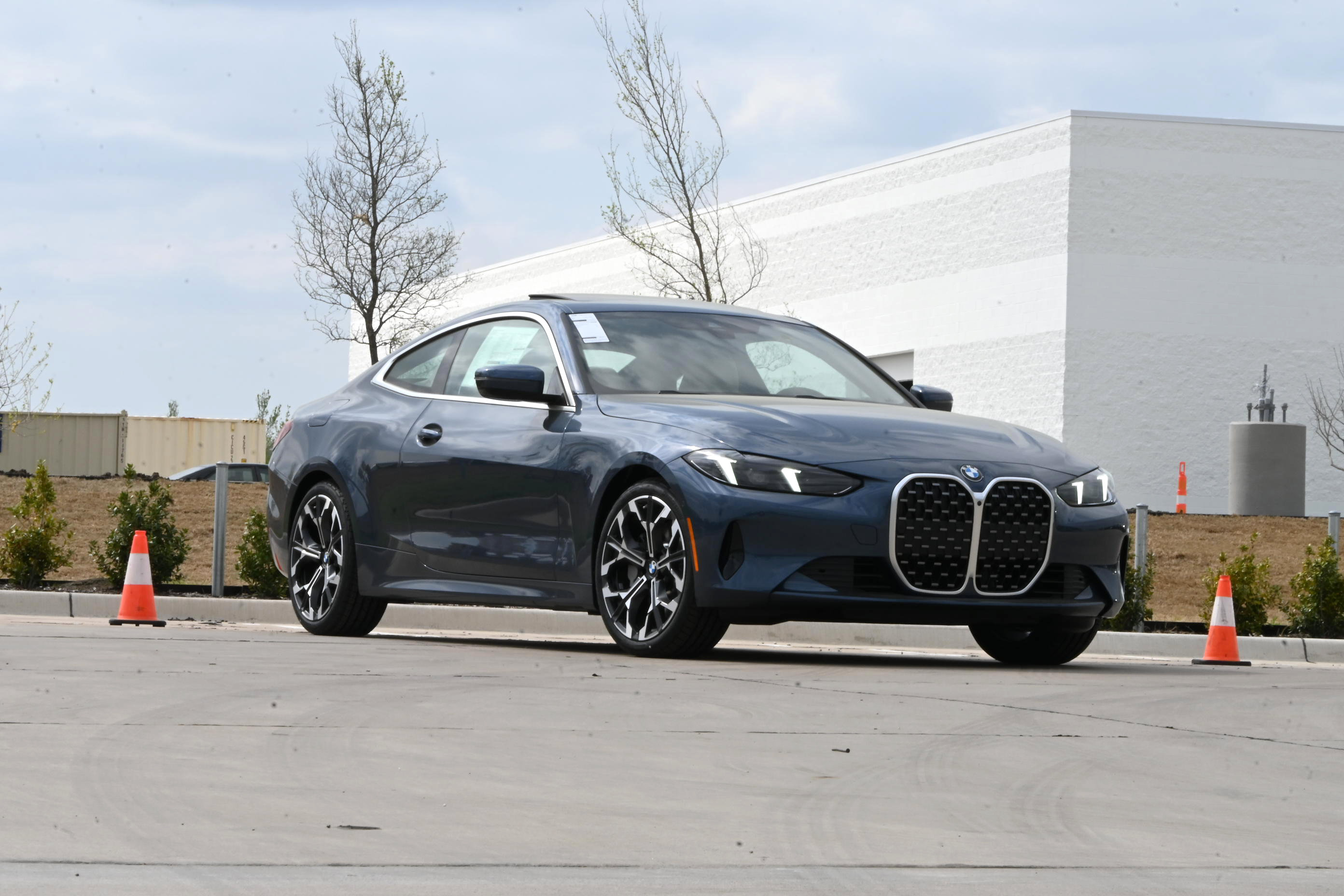 Used 2026 BMW 430i Coupe w/ Premium Package RWD image 1