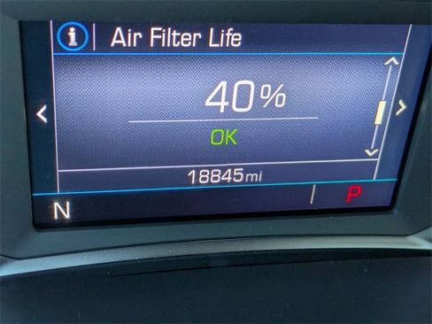 Used 2023 GMC Acadia SLE w/ Driver Convenience Package image 17