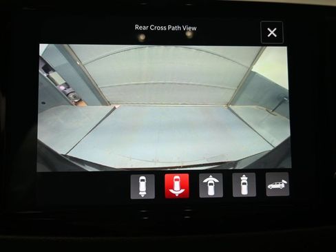 Used 2022 Chrysler Pacifica Touring-L w/ Uconnect Theater Family Group FWD image 17