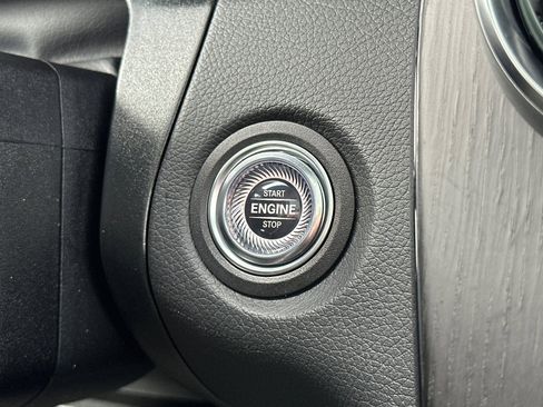 Certified 2022 Mercedes-Benz GLC 43 AMG 4MATIC image 23