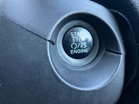 Used 2017 Jeep Compass Sport w/ Tech Group image 20