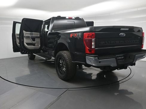 Used 2022 Ford F250 XLT w/ XLT Premium Package AWD/4WD image 30