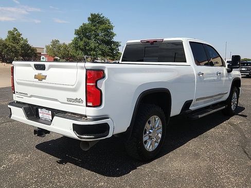 Certified 2024 Chevrolet Silverado 3500 High Country w/ High Country Premium Package AWD/4WD image 4