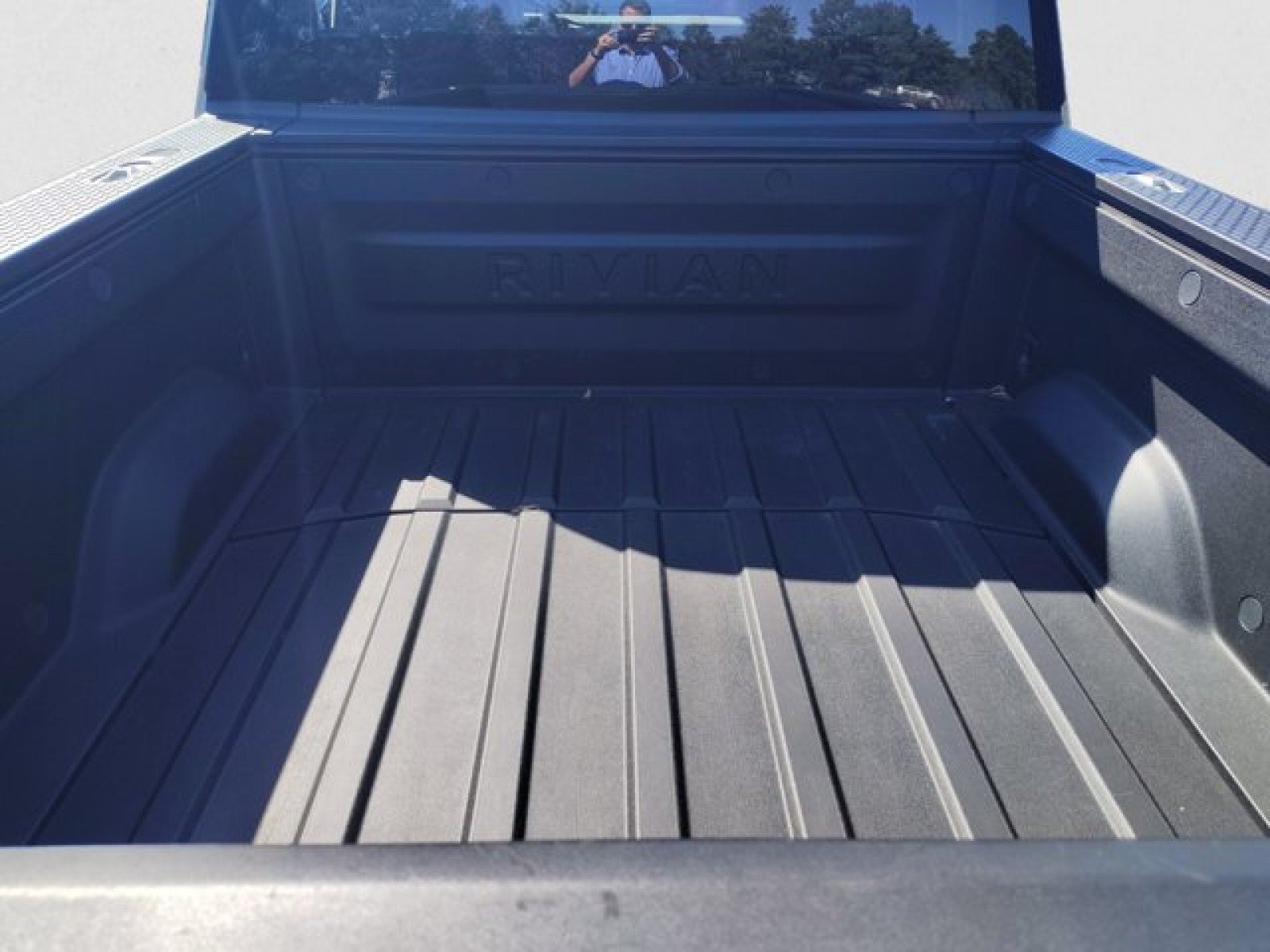Used 2023 Rivian R1T Adventure Quad AWD/4WD image 19