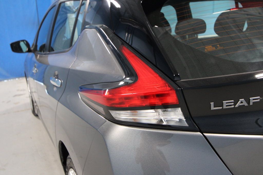 Used 2025 Nissan Leaf S FWD image 33