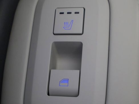 Certified 2025 Hyundai Santa Fe Limited image 42