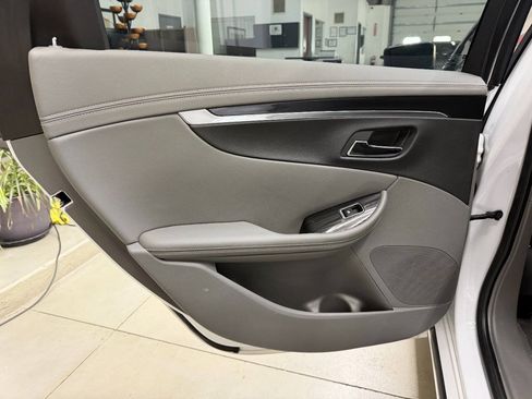 Used 2018 Chevrolet Impala LS FWD image 12
