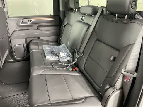 New 2025 GMC Sierra 2500 Denali w/ Denali Reserve Package image 26
