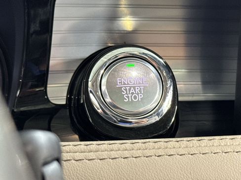 Used 2022 Lincoln Corsair Standard w/ Premium Package image 35