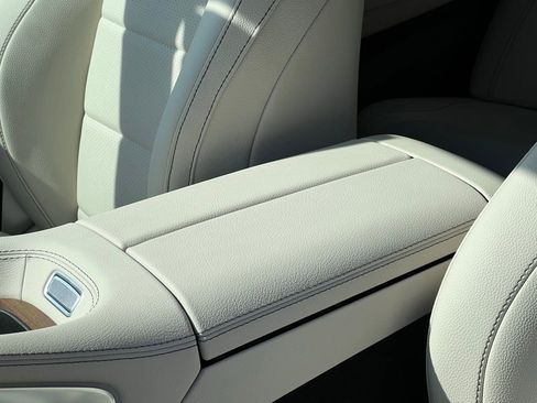 Certified 2025 Mercedes-Benz GLE 450 4MATIC image 41