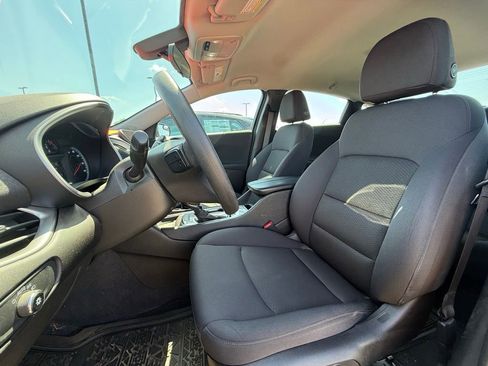 Used 2022 Chevrolet Malibu LT FWD image 21