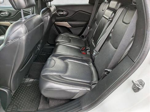 Used 2017 Jeep Cherokee High Altitude w/ Luxury Group image 17