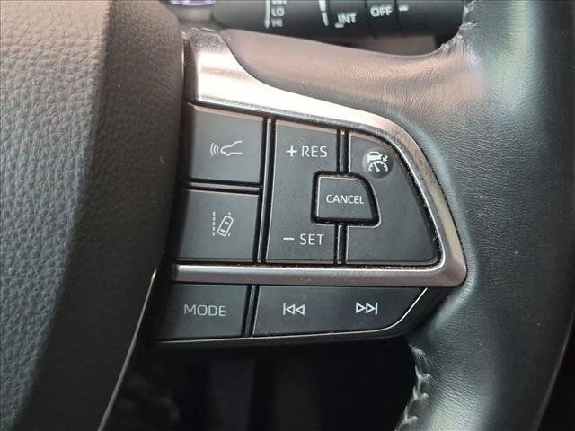 Used 2021 Toyota Highlander XSE FWD image 14