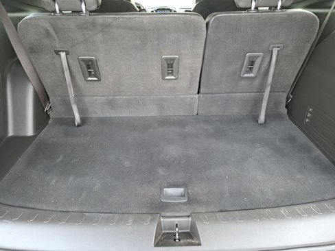 Used 2022 Chevrolet Traverse RS image 27