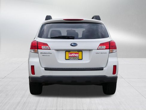 Used 2011 Subaru Outback 2.5i Premium w/ All-Weather Pkg AWD/4WD image 6
