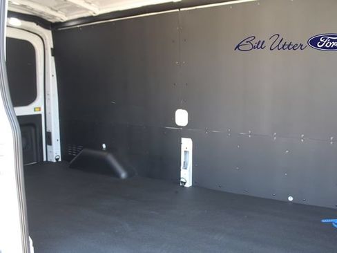 New 2026 Ford Transit 250 148 Medium Roof RWD image 8