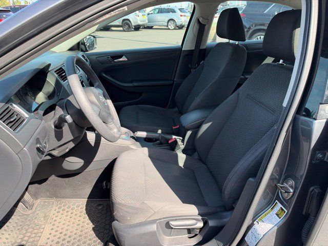 Used 2014 Volkswagen Jetta S FWD image 12