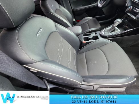 Used 2023 Kia Forte GT-Line w/ GT-Line Technology Package FWD image 17