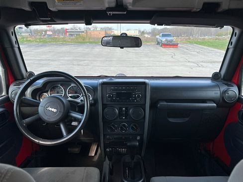 Used 2010 Jeep Wrangler Unlimited Sport image 24