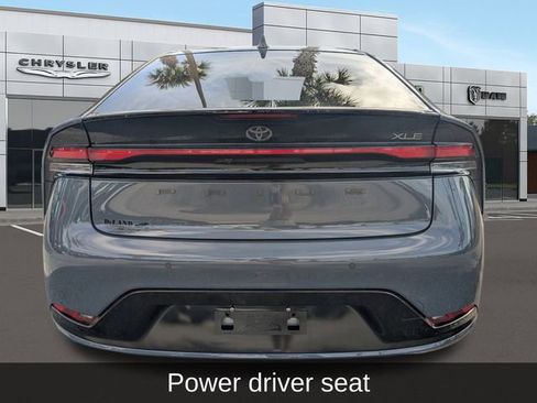 Used 2024 Toyota Prius XLE image 4