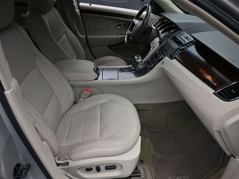 Used 2012 Ford Taurus Limited FWD image 7