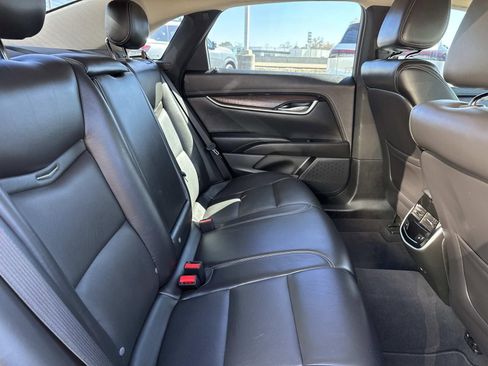 Used 2019 Cadillac XTS Luxury image 10