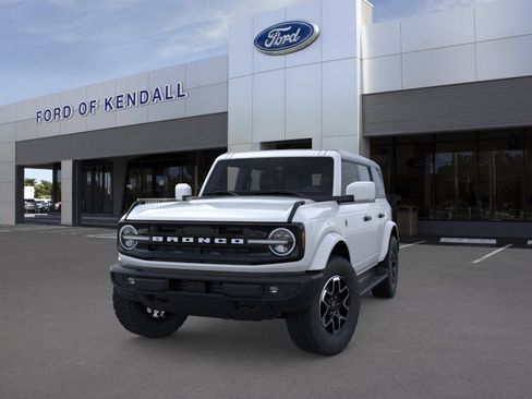 New 2026 Ford Bronco Outer Banks AWD/4WD image 2
