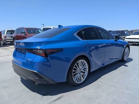 Used 2022 Lexus IS 300 w/ Premium Package RWD image 3