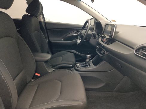 Used 2018 Hyundai Elantra GT w/ Style Package 02 FWD image 21