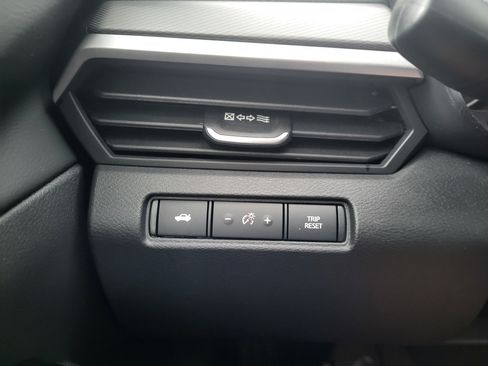Certified 2025 Nissan Altima 2.5 SR FWD image 30