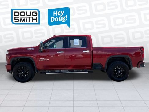 Used 2022 Chevrolet Silverado 3500 High Country w/ Technology Package AWD/4WD image 3