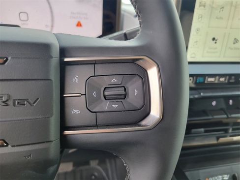 New 2025 GMC Hummer EV 2X image 16