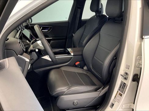 Used 2026 Mercedes-Benz GLC 300 GLC 300 image 7