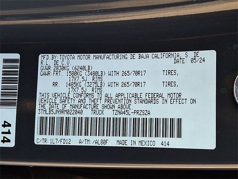 Used 2024 Toyota Tacoma TRD Off-Road image 26