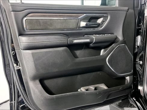 Used 2025 RAM 1500 Laramie AWD/4WD image 23
