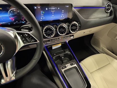 New 2026 Mercedes-Benz GLA 250 image 19