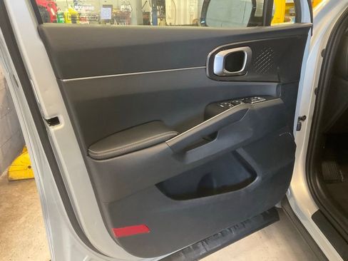 Certified 2026 Kia Sorento S w/ S Panoramic Sunroof Package FWD image 10